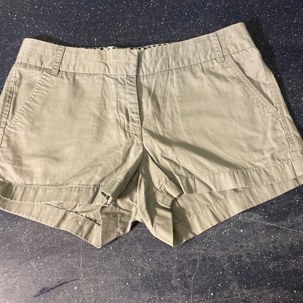J.Crew Broken In Chino Flat Front Gray Shorts 100% Cotton 2" Inseam Sz 6